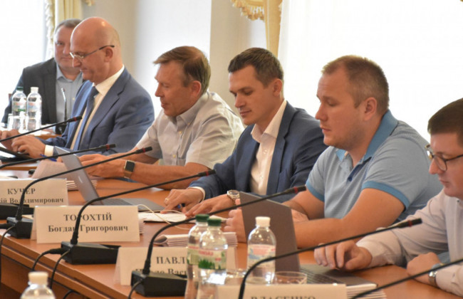 Як забезпечити доступ захисника до підзахисного: обговорюється законопроект