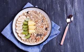 Здоровый завтрак: какую кашу нужно исключить из рациона детей