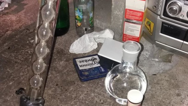 Наладил производство амфетамина в гараже: под Винницей копы «накрыли» нарколабораторию