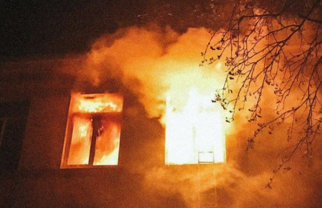 Масштабный пожар в Киеве: вспыхнула многоэтажка