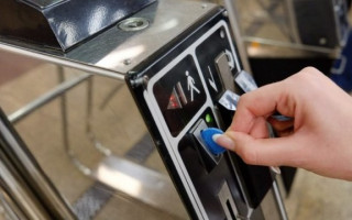 Киевское метро без жетонов: запуск электронного билета переносится