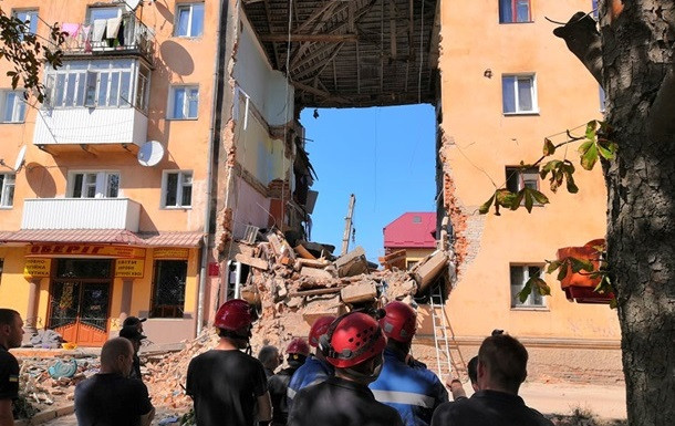Обрушение дома в Дрогобыче: названа причина