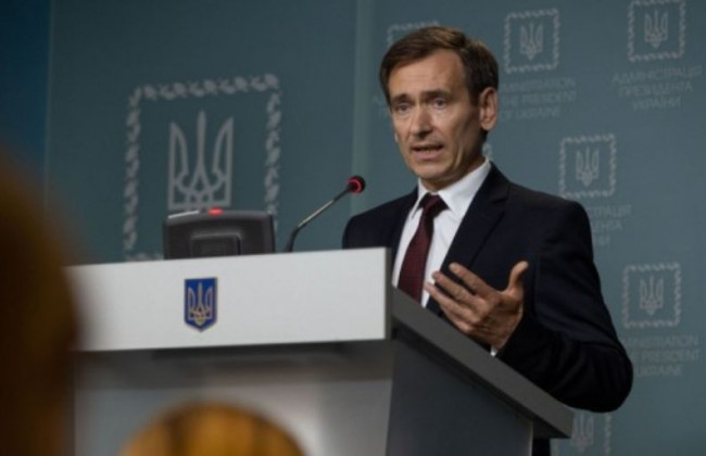 У Зеленського зробили заяву щодо можливих повноважень Президента стосовно НАБУ та ДБР