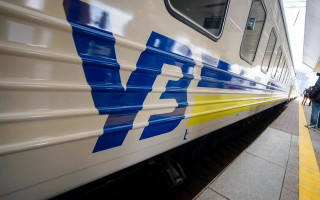 Перехід на зимовий час: Укрзалізниця повідомила про зміни в графіку руху поїздів