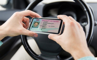 Водійські права у смартфоні: у МВС розповіли, кому буде обмежено доступ до сервісу
