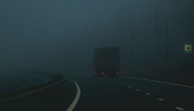 Поради водіям: як уникнути аварії під час туману