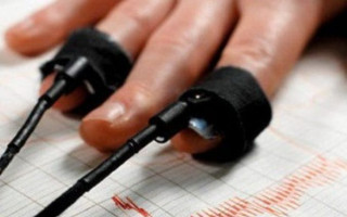 Депутати фінансового комітету Ради проходять детектор брехні, трансляція