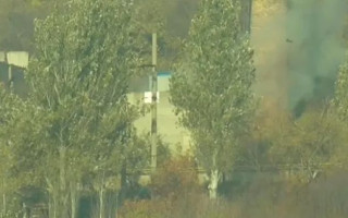 Взрыв вышки сотовой связи в Донецке: появилось видео