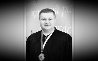 У Черкасах помер суддя