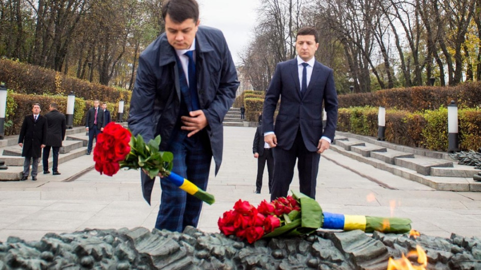 День визволення України від фашистських загарбників: Президент вшанував пам’ять загиблих