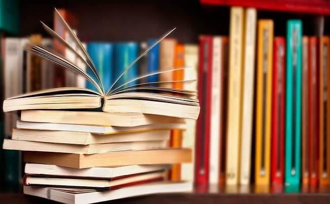 Держкомтелерадіо заборонив ввезти в Україну 1 млн російських книг: що відомо