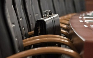 Кабмін вирішив значно скоротити штат районних державних адміністрацій