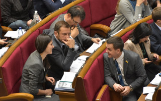 13 нардепів пропустили 90% голосувань Ради у жовтні: оприлюднено список