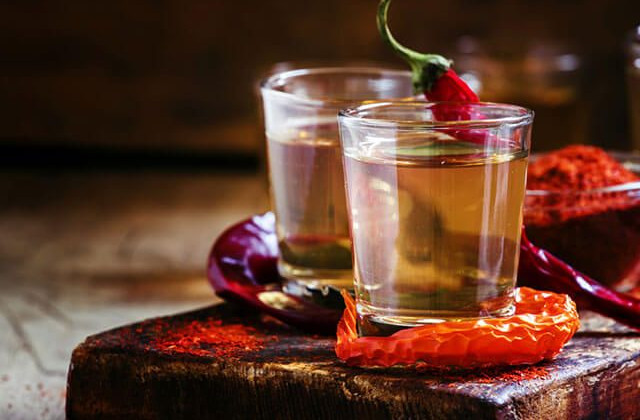 Депутати пропонують дозволити виготовлення самогону