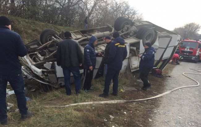 Серьезное ДТП с автобусом под Хмельницким: появилось видео