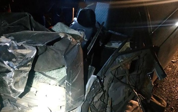 Моторошна ДТП на Черкащині: двоє людей загинули на місці