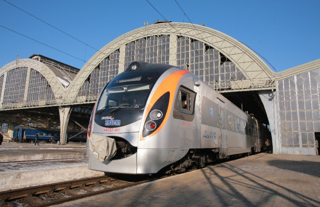 Укрзалізниця збільшить кількість швидкісних поїздів: що відомо