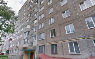 У Черкасах з вікна дев’ятого поверху випала пенсіонерка