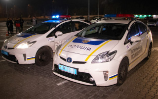 В Киеве мужчина избил полицейских во время задержания