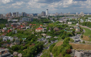 Заволодів елітною нерухомістю в центрі Києва: перед судом постане аферист