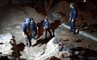Рятувальники вилучили 101 боєприпас часів ДСВ біля Шулявського мосту: з’явилося відео