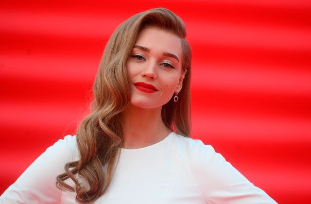 Кристине Асмус угрожают расправой, а американскому рэперу прострелили шею: шоубиз