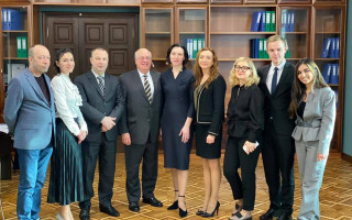 Судді ВАКС зустрілися з американським суддею — ініціатором створення Міжнародного антикорсуду