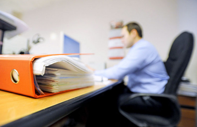 Скасування дисциплінарного стягнення щодо помічника судді та юрисдикція спору: постанова ВП ВС