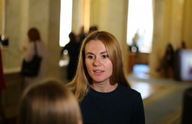 Нардепів Скороход та Полякова виключили зі складу «Слуги народу»