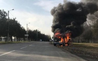 Под Одессой на ходу сгорел полицейский автомобиль, фото