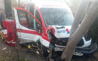 В Одессе произошло ДТП с участием «скорой»: пострадали четыре человека