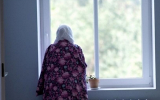 В Днепре 89-летняя пенсионерка выпрыгнула в окно