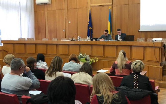 Подання декларацій у разі придбання автомобіля за межами України: роз’яснення НАЗК