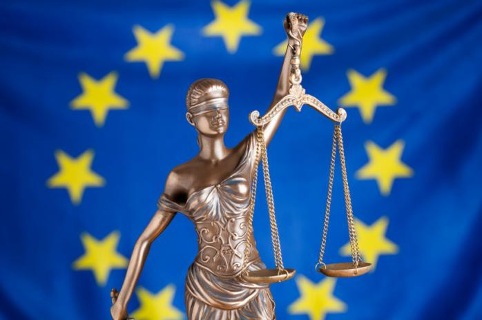 ЄСПЛ роз’яснив, чи є справедливим судом перекваліфікація дій після декриміналізації злочину