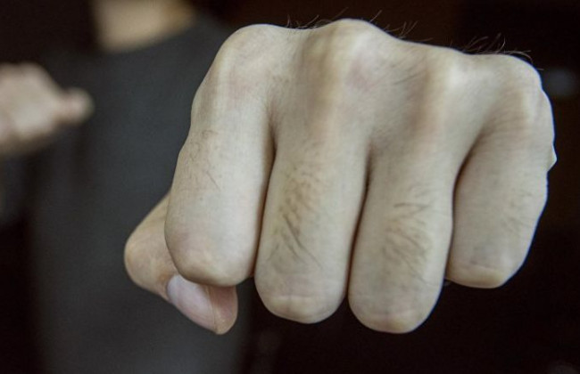 В Днепре банда в балаклавах напала на активистов: есть подробности