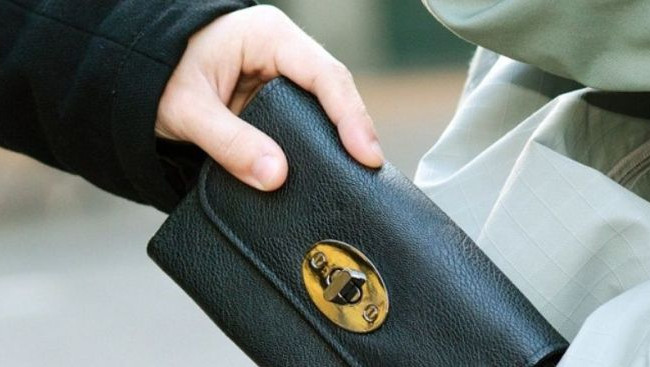 Дети-грабители орудуют на улицах Киева: есть видео