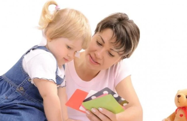 Побила 4 малюків: в Києві відкрили провадження на няню