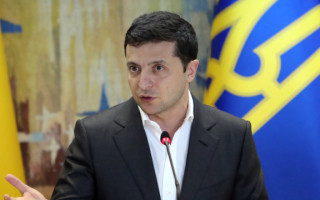 Президент доручив Кабміну погасити борг перед вчителями та лікарями