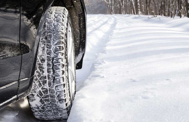 За что наказывают водителей зимой: назван «популярный» штраф