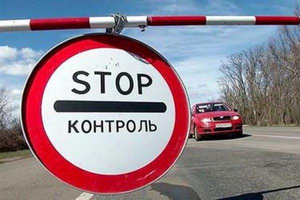 Кабмін планує зробити в’їзд в Україну для іноземців  за поданням біометричних даних: законопроект 2478