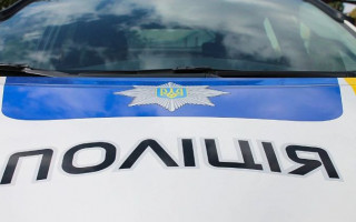 Чернівецькі патрульні врятували самогубцю: є відео