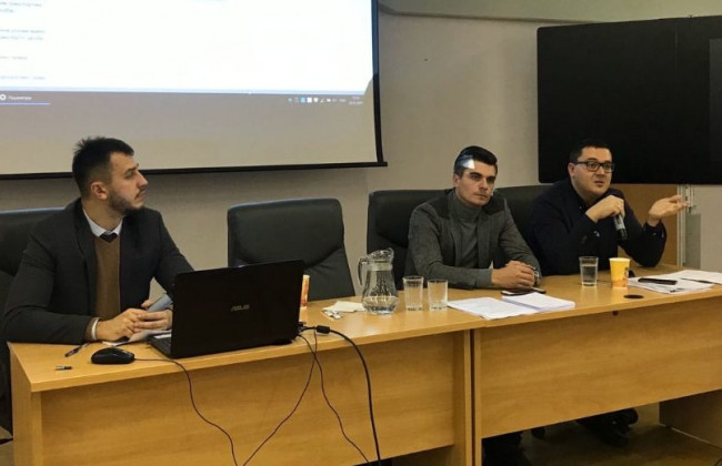 Відкриття членами сім’ї рахунку за кордоном: як потрібно діяти суб’єктам декларування