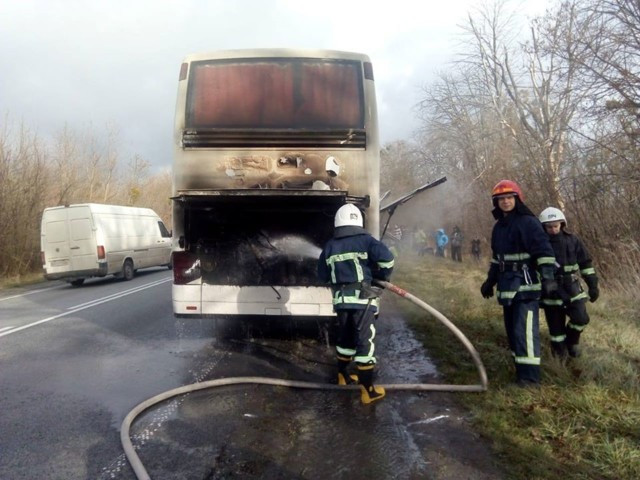 В Ровенской области загорелся автобус с 46 пассажирами: фото