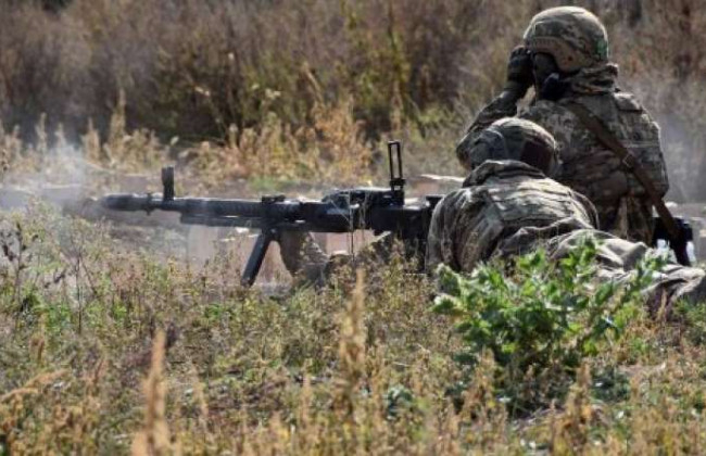 На Донбасі бойовики відновили обстріли