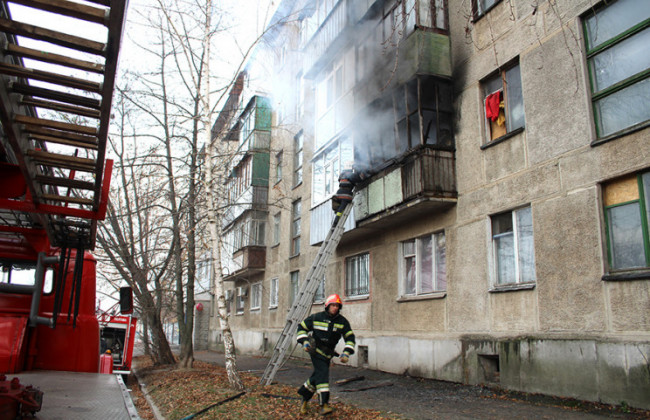 У Полтаві горіла багатоповерхівка: є жертва