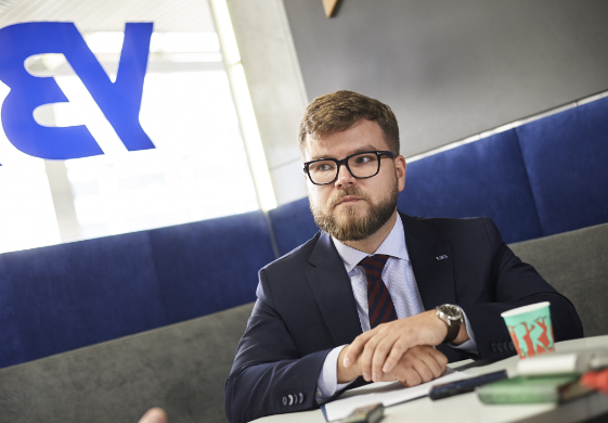 Глава Укрзалізниці просить наглядову раду розглянути його звільнення