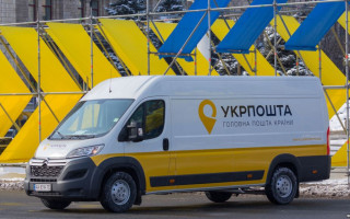 Уряд збільшив тарифи на послуги Укрпошти: скільки коштуватиме доставка пенсій