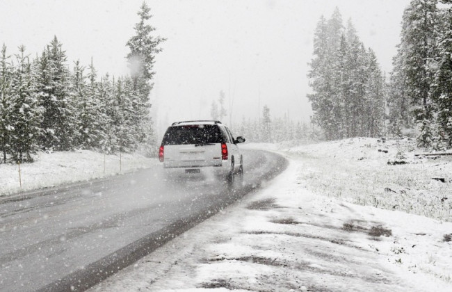 Водіїв попередили про високий ризик ДТП на дорогах: що слід знати