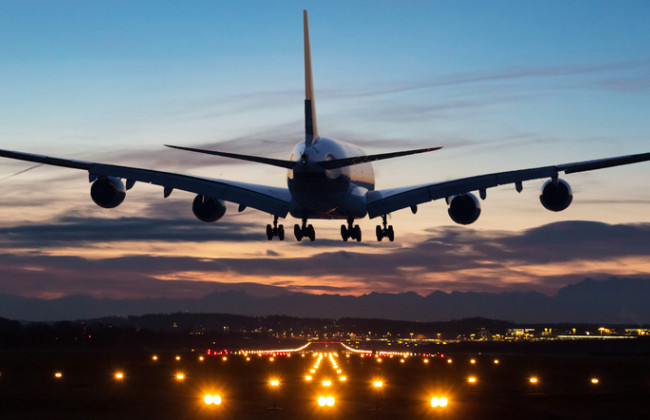 Українська авіакомпанія розпродає дешеві квитки на новорічні свята