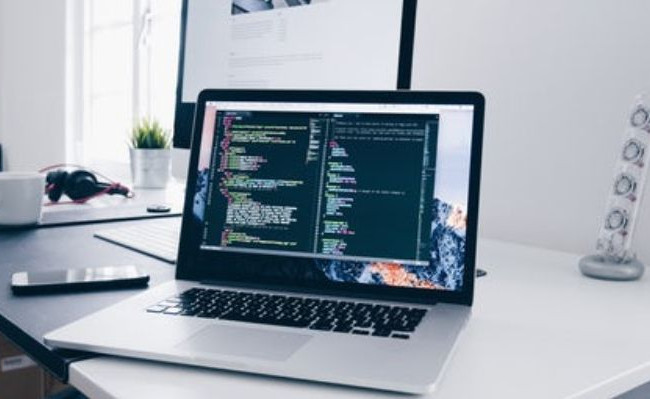 В Україні запустили систему управління персоналом PoClick